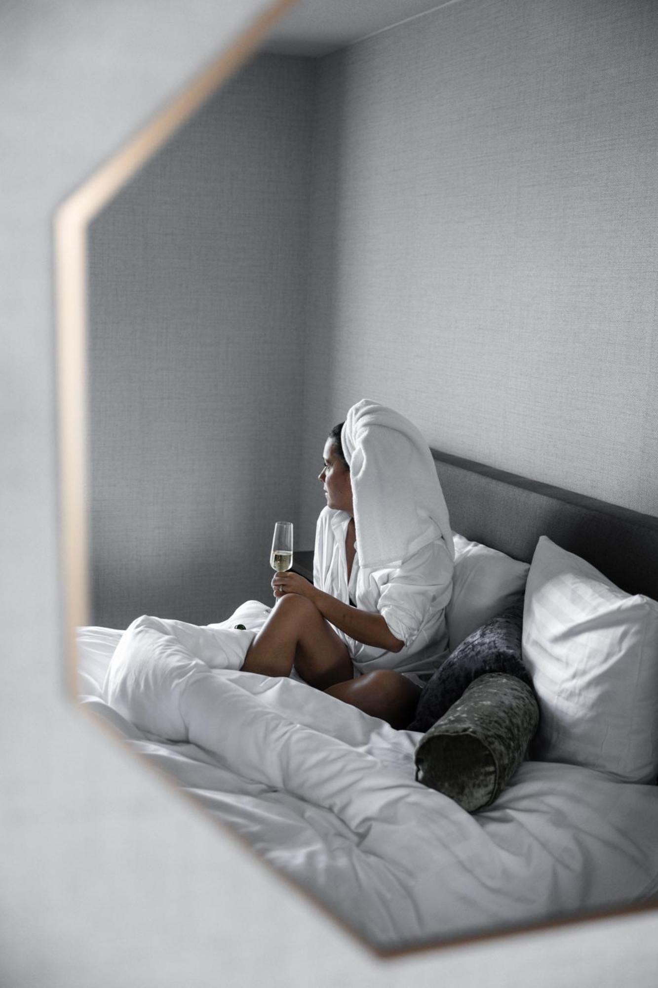 Hotel Twenty-Three Amsterdam Airport 호프트도프 외부 사진