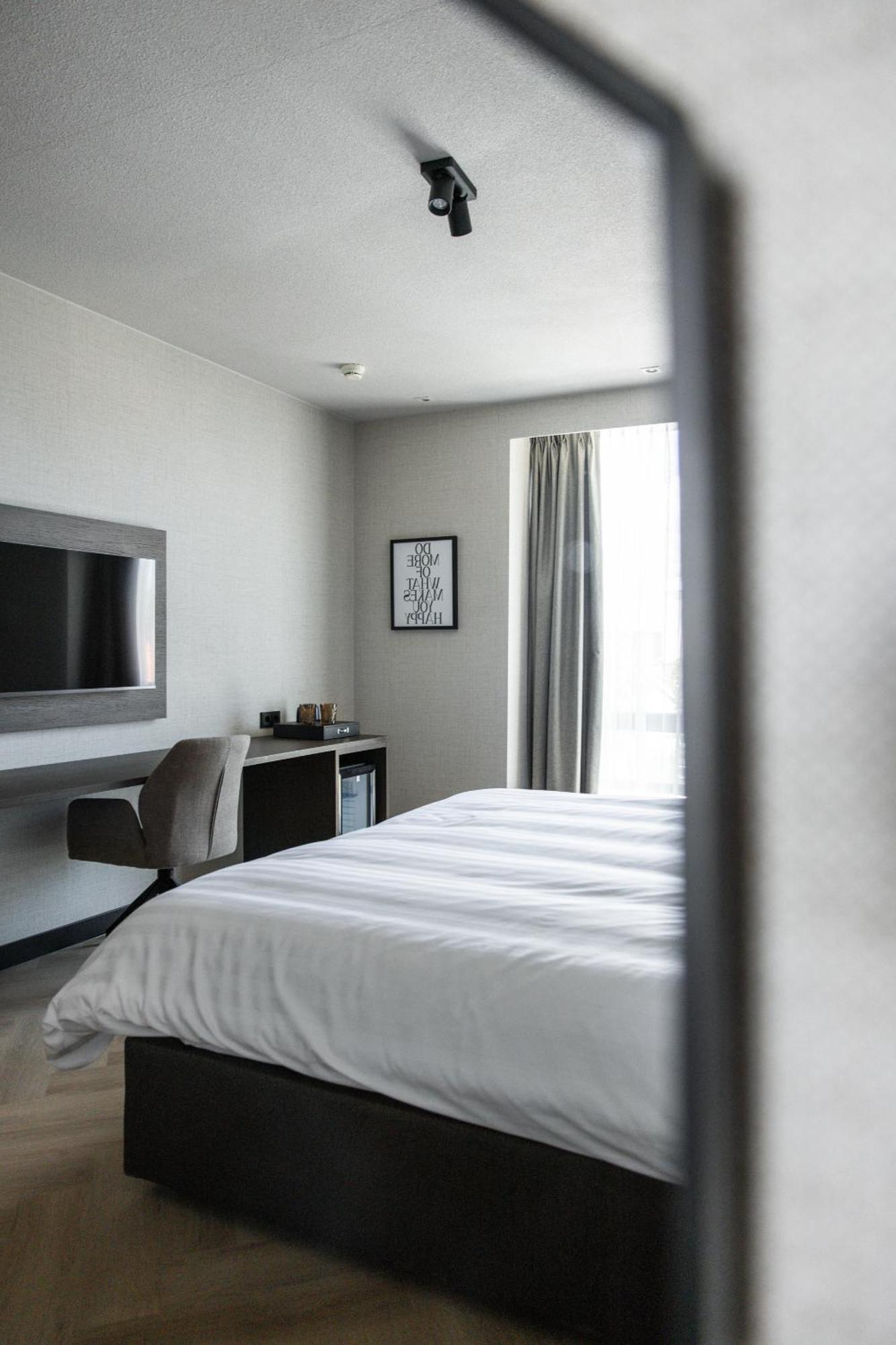 Hotel Twenty-Three Amsterdam Airport 호프트도프 외부 사진