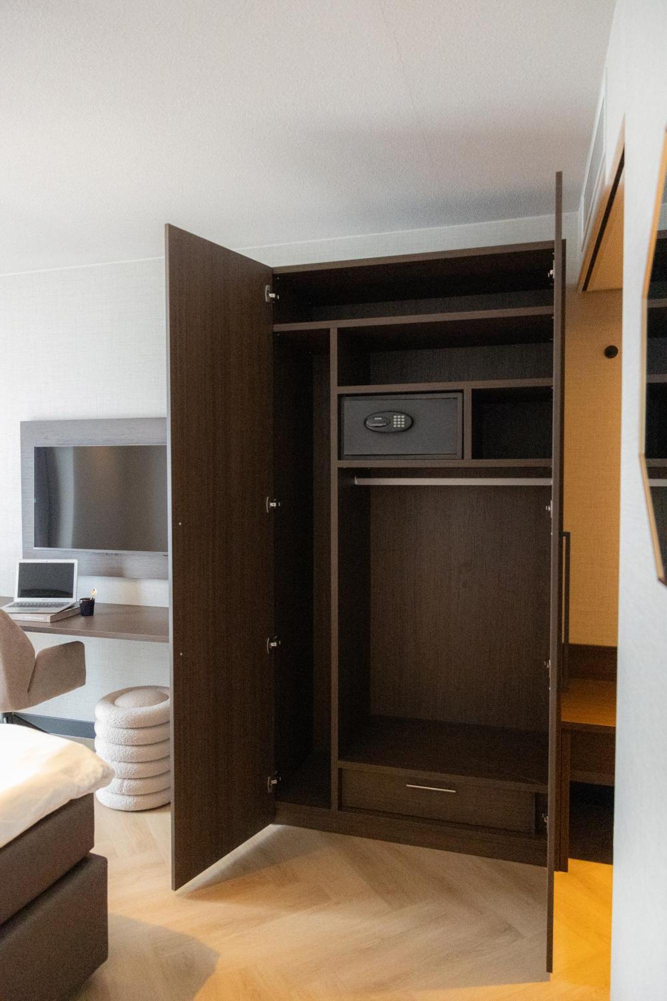 Hotel Twenty-Three Amsterdam Airport 호프트도프 외부 사진