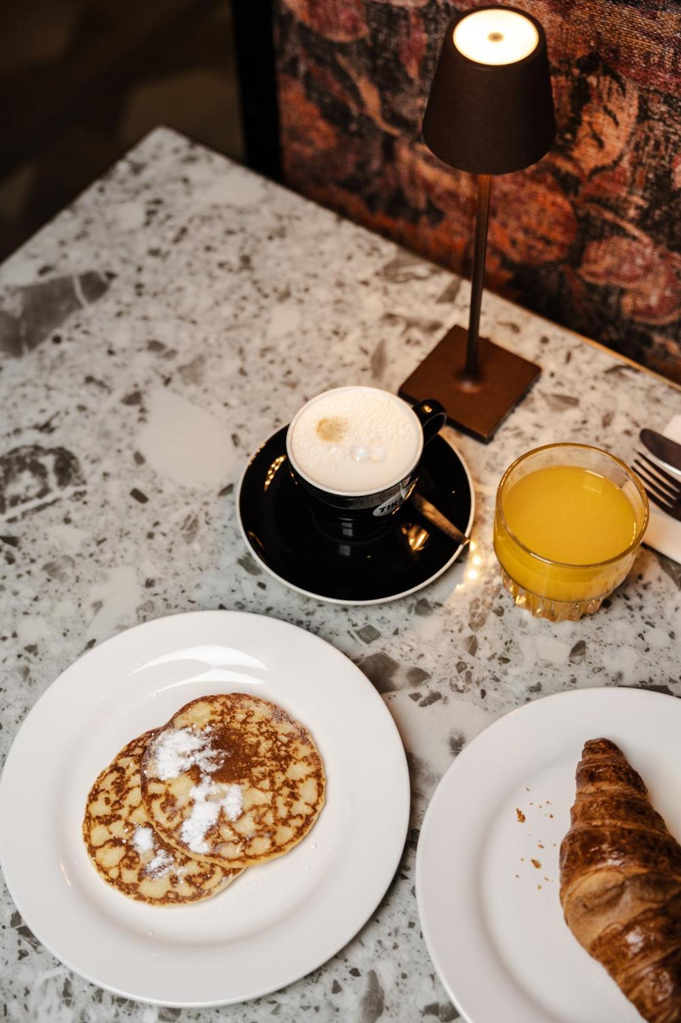 Hotel Twenty-Three Amsterdam Airport 호프트도프 외부 사진